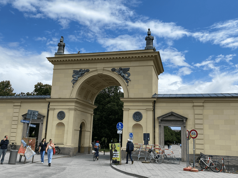 Hofgarten gate